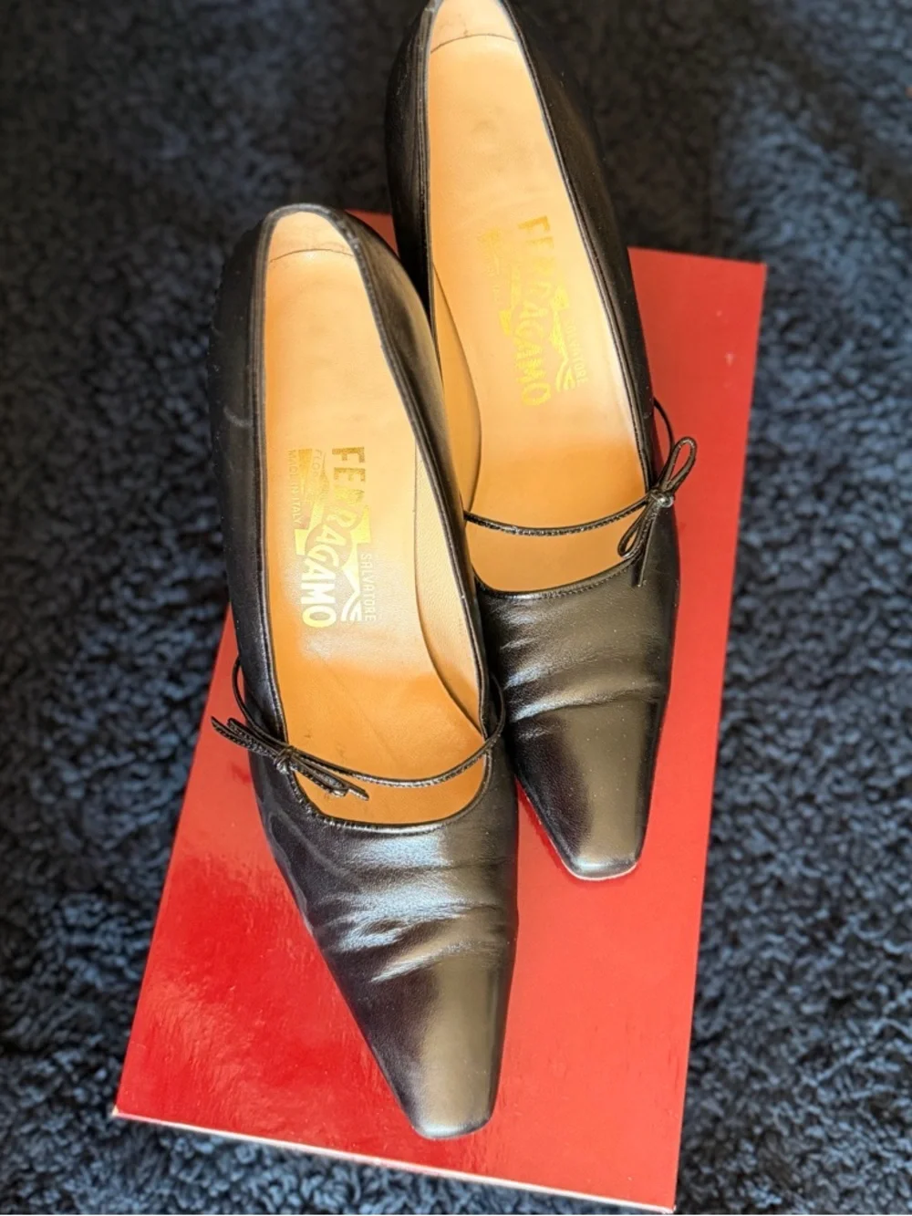 Salvatore Ferragamo Black Leather Pointed Pumps with Bow